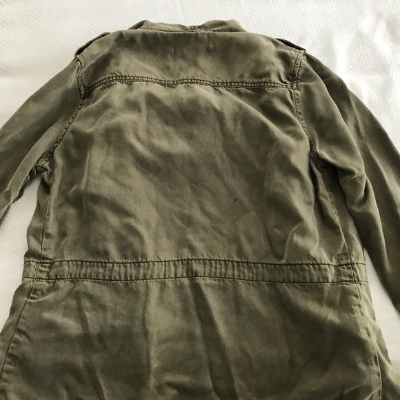 Army green zit up/button up jacket. - Picture 3 of 3